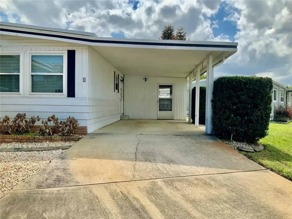 8 Orangewood Drive Fruitland Park FL 34731