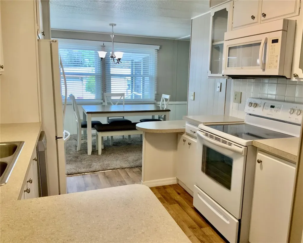 8 Orangewood Drive Fruitland Park FL 34731
