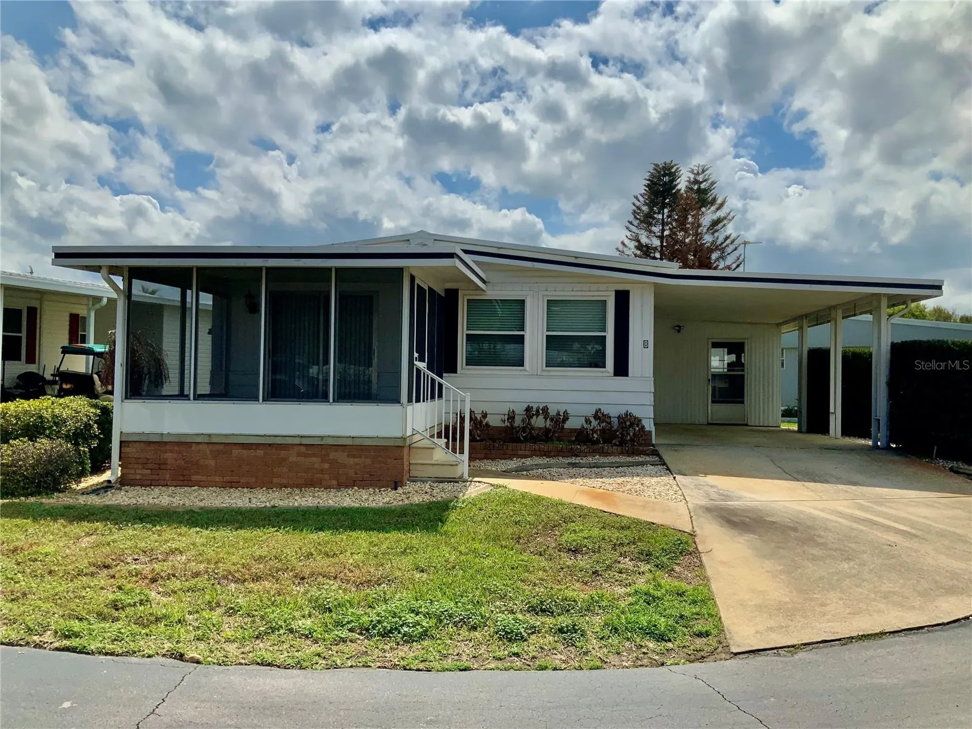 8 Orangewood Drive Fruitland Park FL 34731