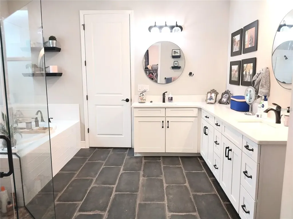 5531 Native Henna Court Sarasota FL 34238