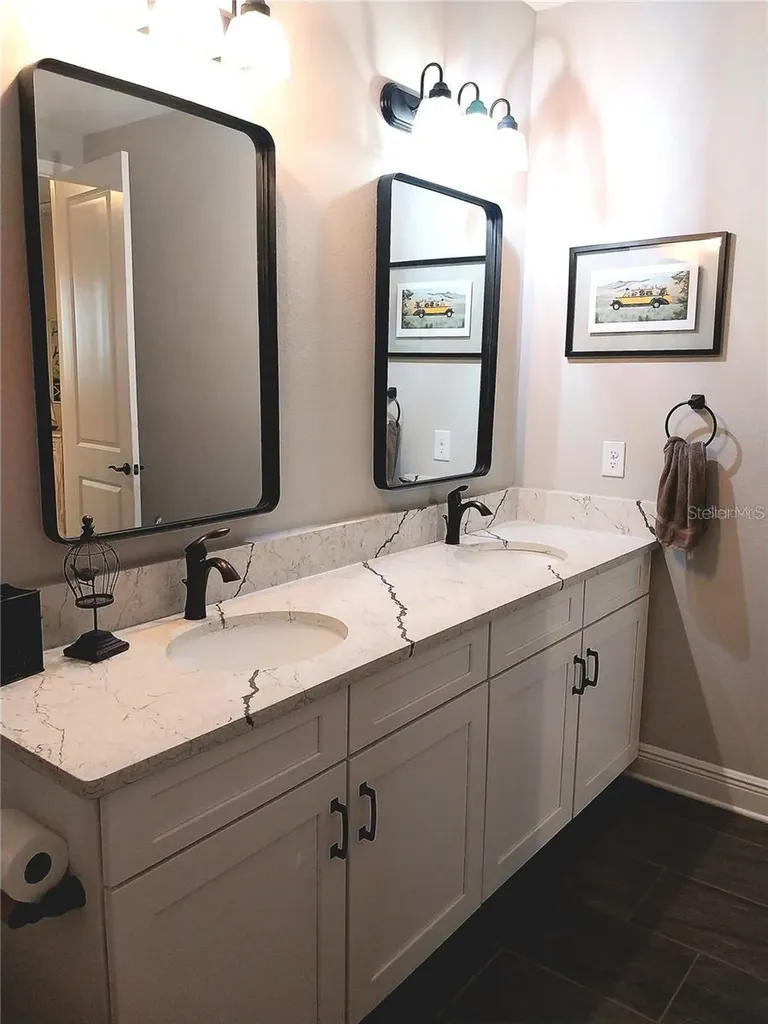 5531 Native Henna Court Sarasota FL 34238