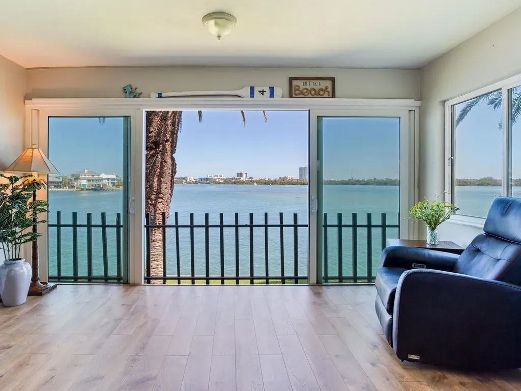 868 Bayway Boulevard Clearwater Beach FL 33767