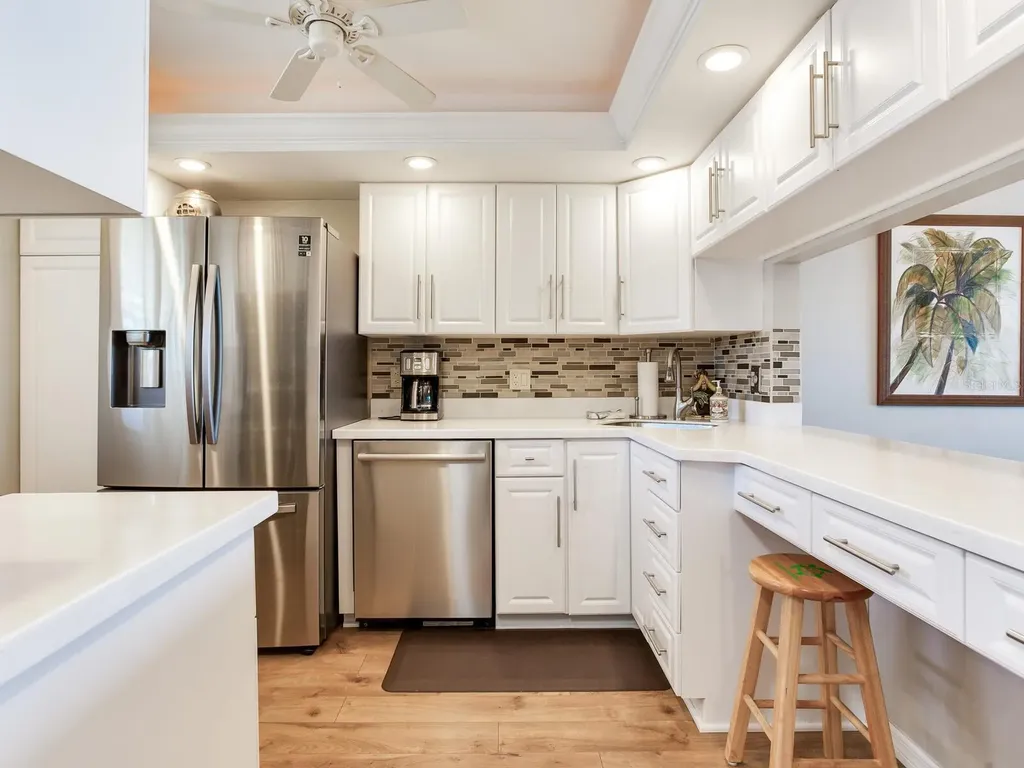 868 Bayway Boulevard Clearwater Beach FL 33767