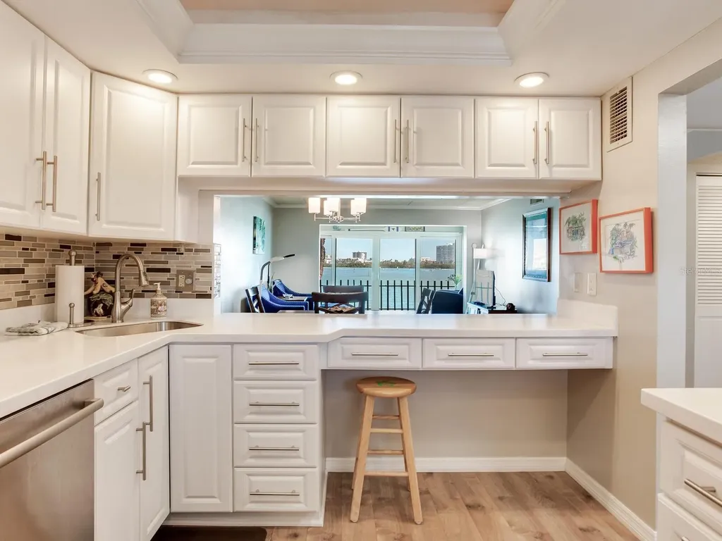 868 Bayway Boulevard Clearwater Beach FL 33767
