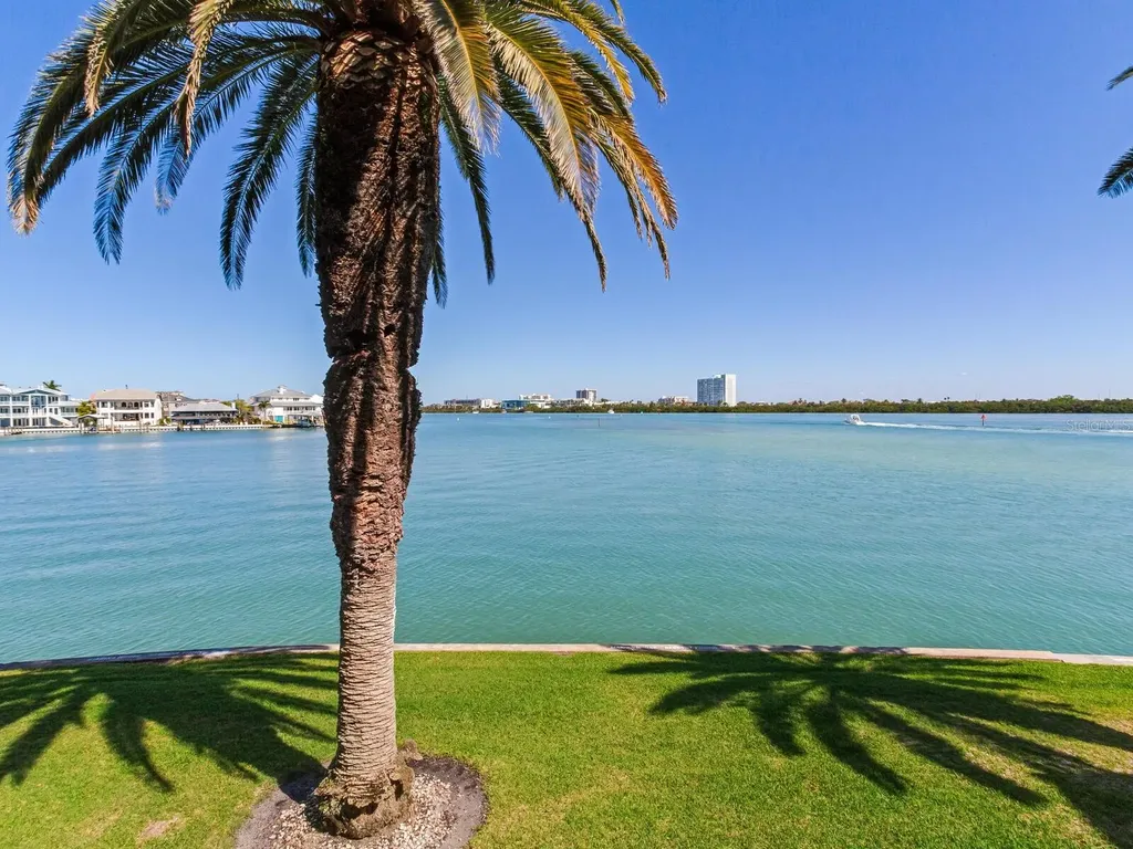 868 Bayway Boulevard Clearwater Beach FL 33767