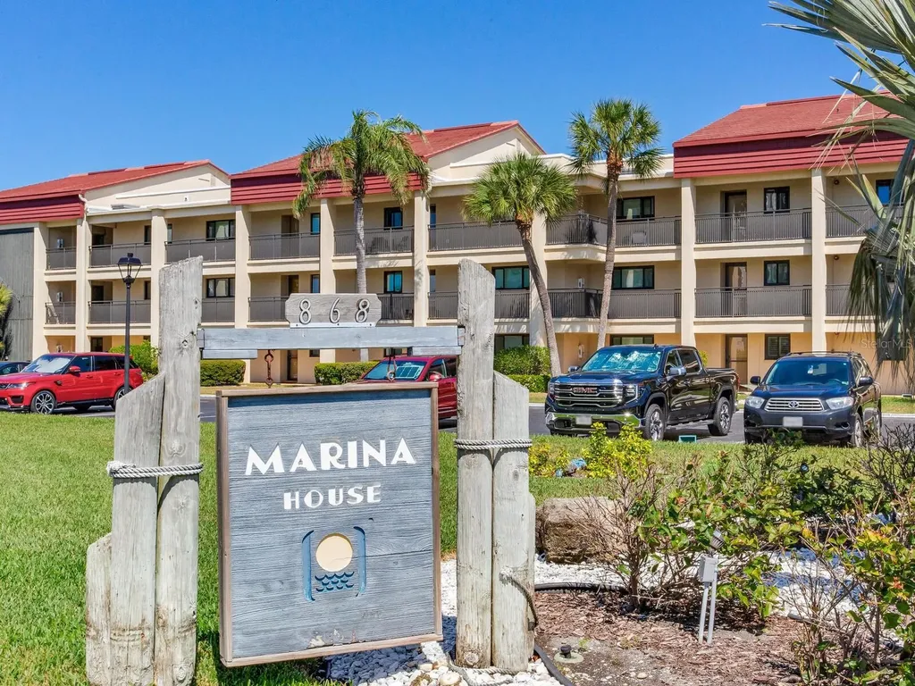 868 Bayway Boulevard Clearwater Beach FL 33767