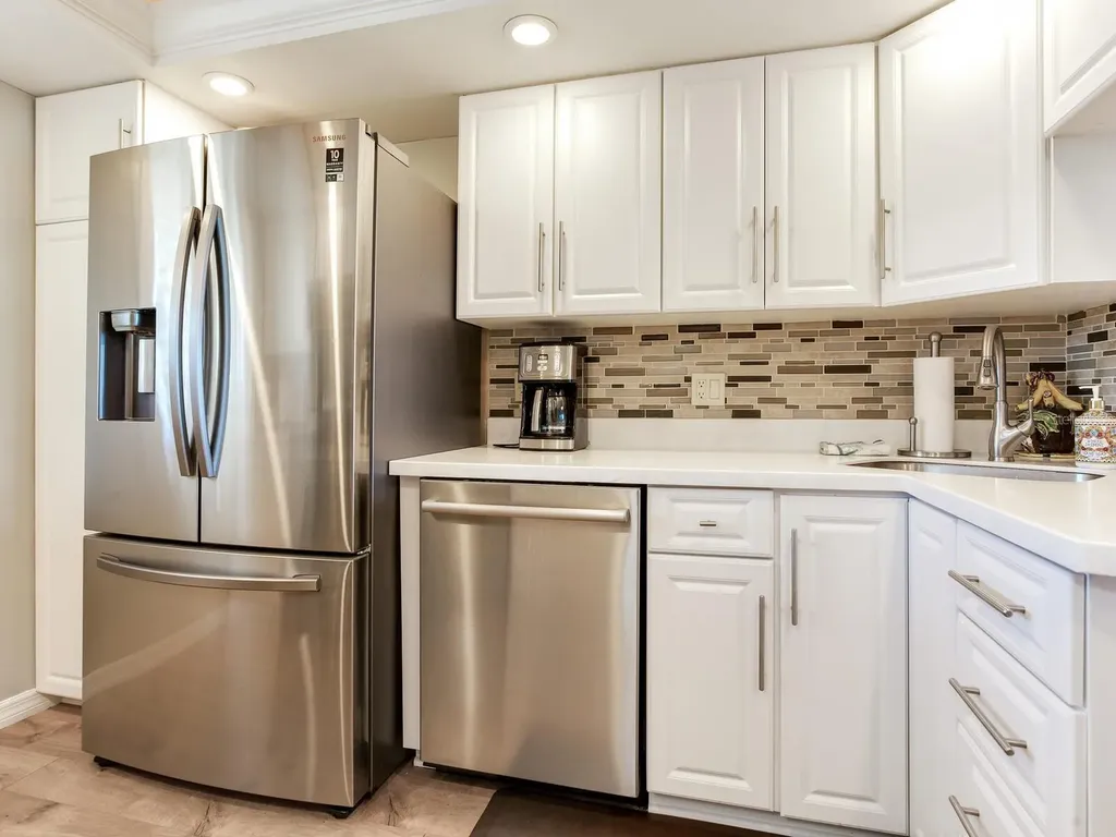 868 Bayway Boulevard Clearwater Beach FL 33767