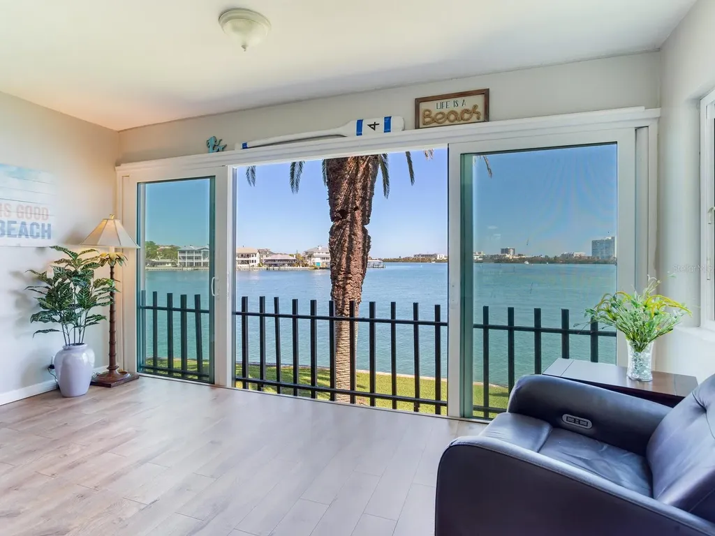 868 Bayway Boulevard Clearwater Beach FL 33767