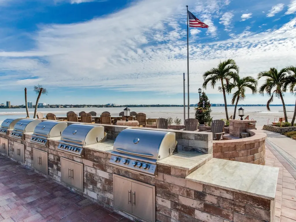 868 Bayway Boulevard Clearwater Beach FL 33767