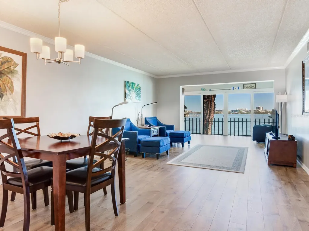 868 Bayway Boulevard Clearwater Beach FL 33767