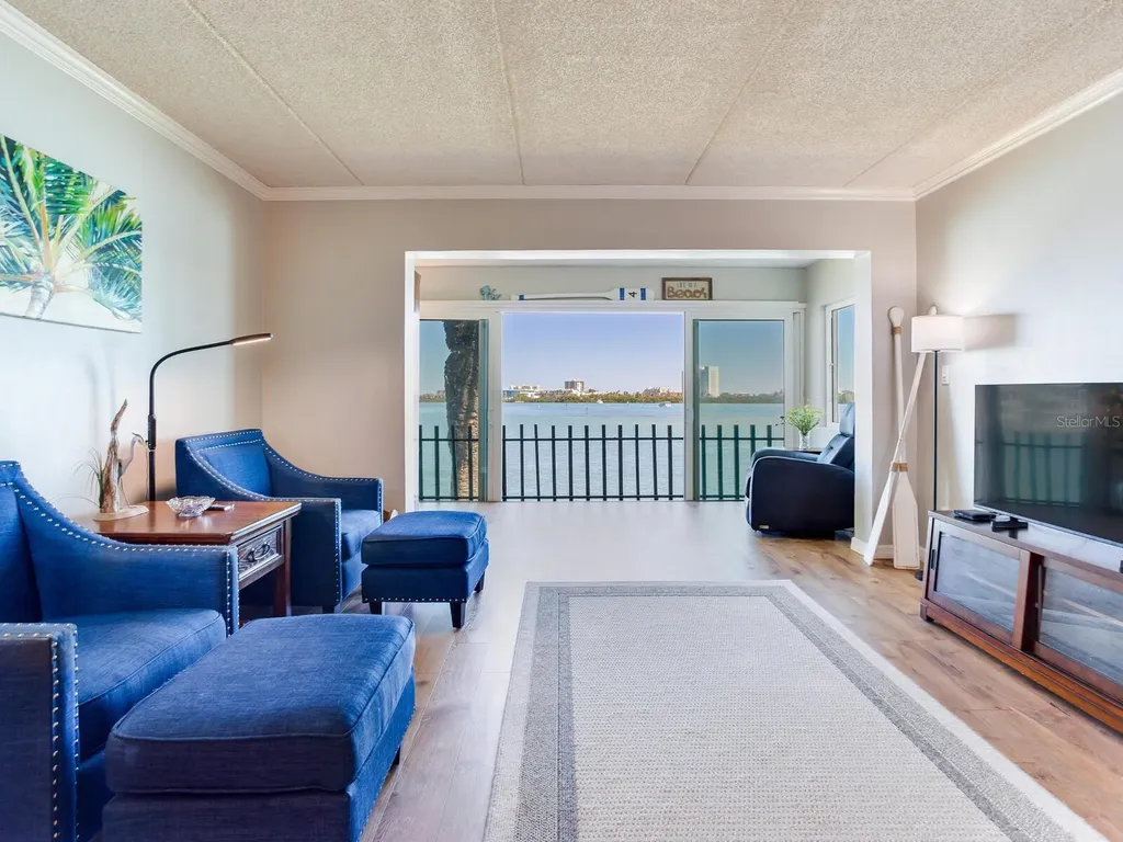 868 Bayway Boulevard Clearwater Beach FL 33767