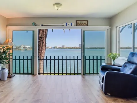 868 Bayway Boulevard Clearwater Beach FL 33767