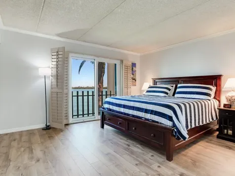 868 Bayway Boulevard Clearwater Beach FL 33767