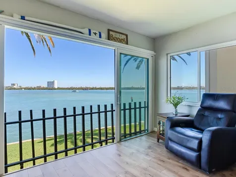 868 Bayway Boulevard Clearwater Beach FL 33767