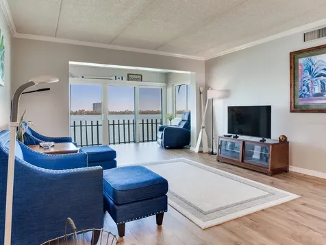 868 Bayway Boulevard Clearwater Beach FL 33767