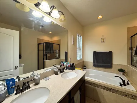 1548 Purple Plum Lane Oviedo FL 32765