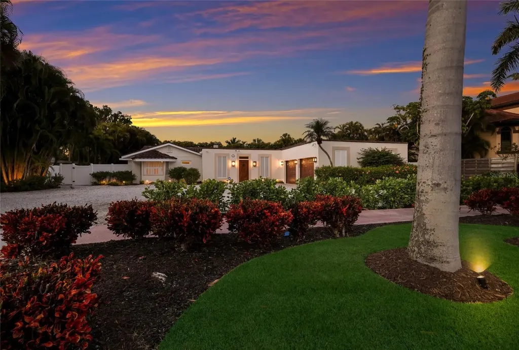 103 Fillmore Drive Sarasota FL 34236