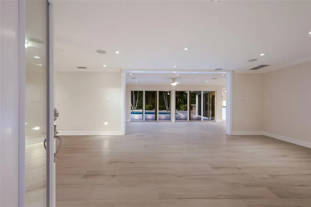 103 Fillmore Drive Sarasota FL 34236
