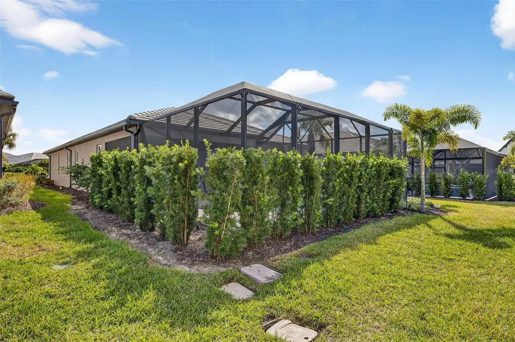 17744 Savory Mist Circle Lakewood Ranch FL 34211