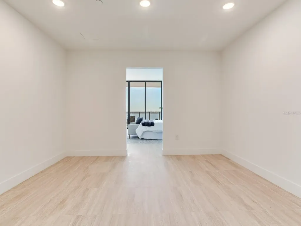 3015 S Ysabella Avenue Tampa FL 33629