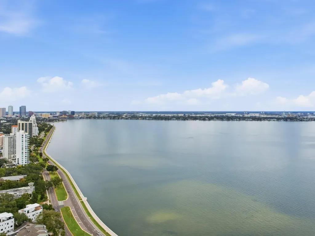 3015 S Ysabella Avenue Tampa FL 33629