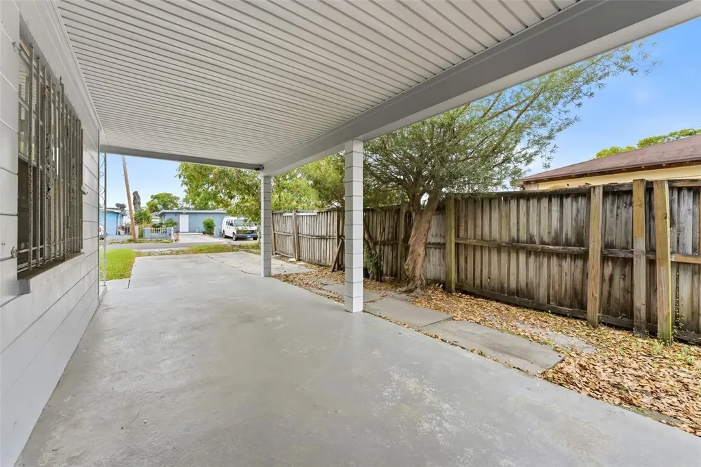 2711 W Heiter Street Tampa FL 33607