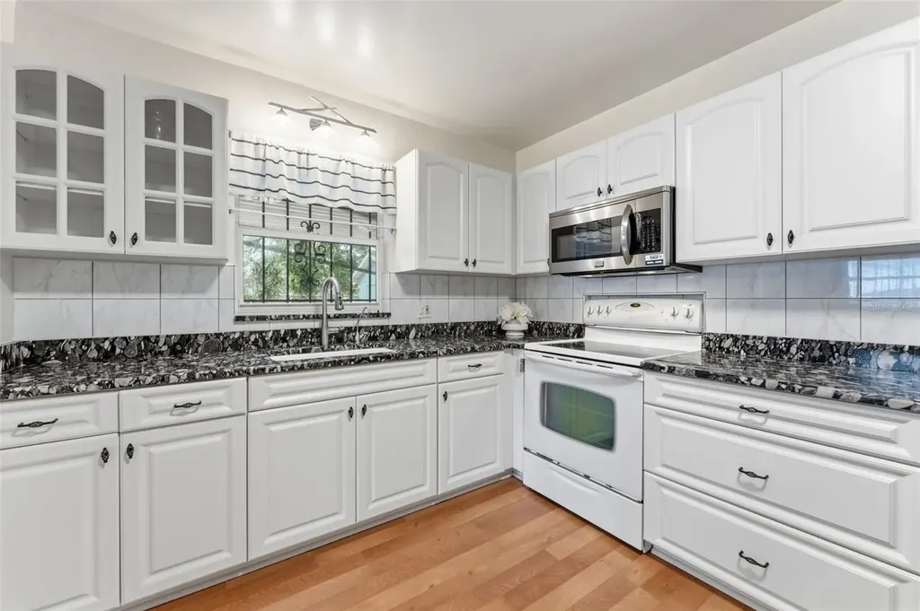 2711 W Heiter Street Tampa FL 33607