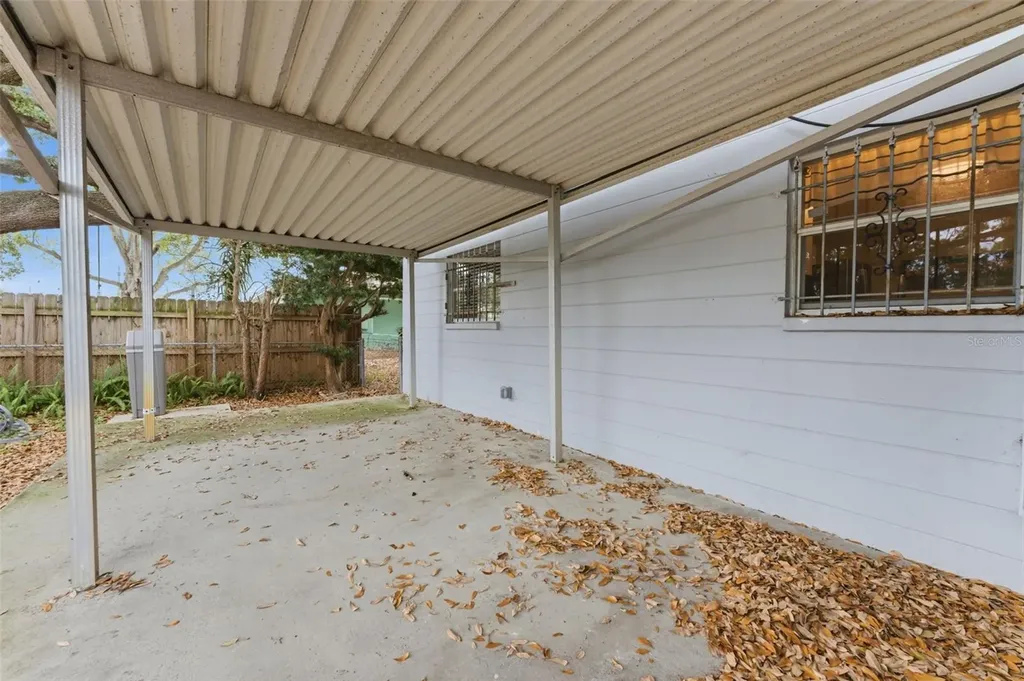2711 W Heiter Street Tampa FL 33607