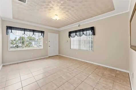 2711 W Heiter Street Tampa FL 33607