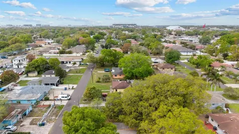 2711 W Heiter Street Tampa FL 33607