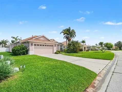 535 Planters Manor Way Bradenton FL 34212