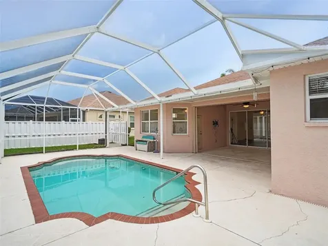 535 Planters Manor Way Bradenton FL 34212