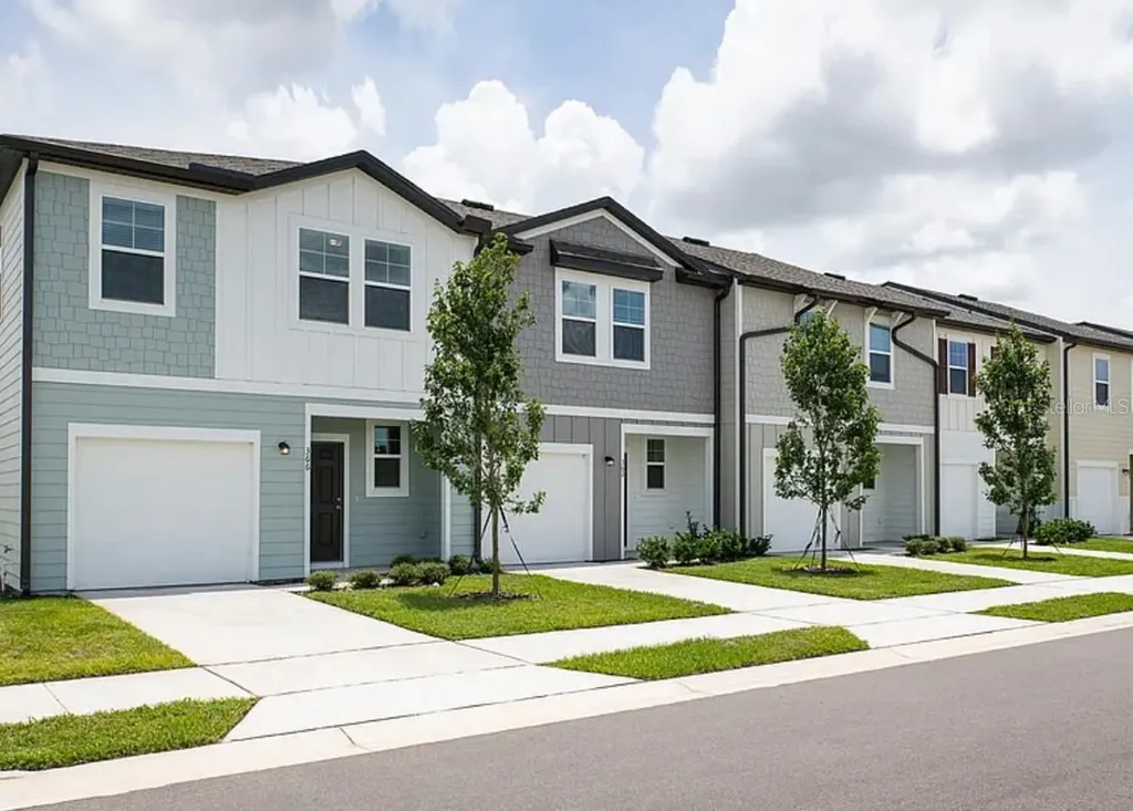 233 Mandovi Street Davenport FL 33837