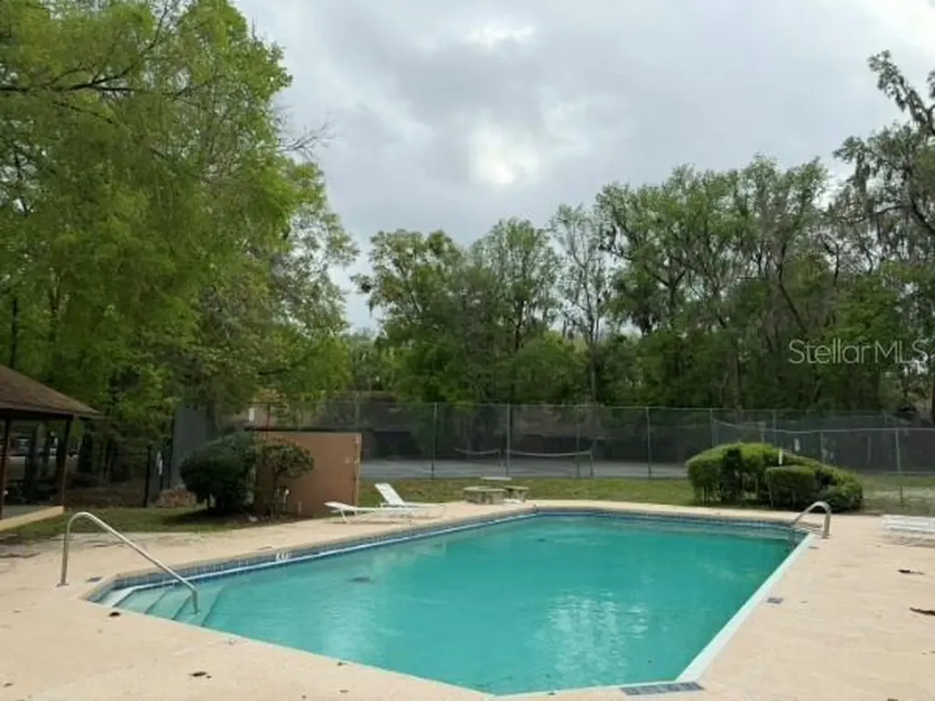 5735 SW 8th Place Gainesville FL 32607