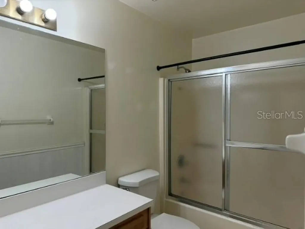 5735 SW 8th Place Gainesville FL 32607