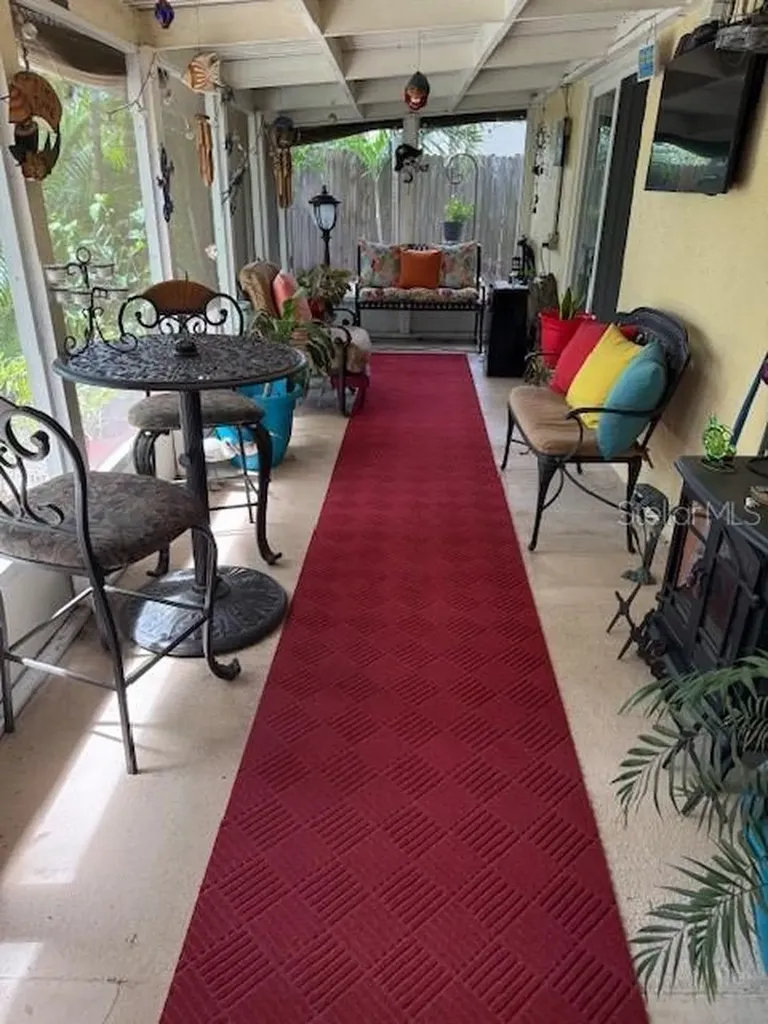 8176 129th Street N Seminole FL 33776