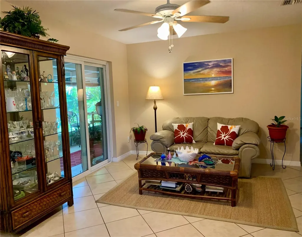 8176 129th Street N Seminole FL 33776