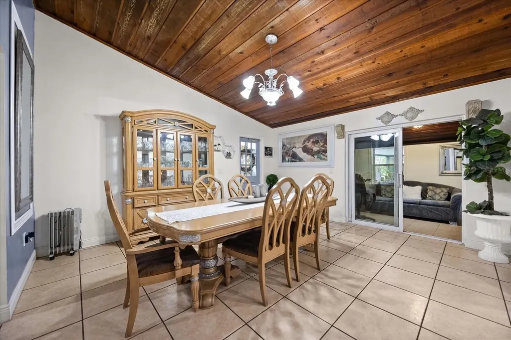 2270 Old Hickory Tree Road St Cloud FL 34772