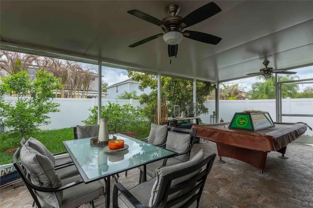 2814 Maple Brook Loop Lutz FL 33558