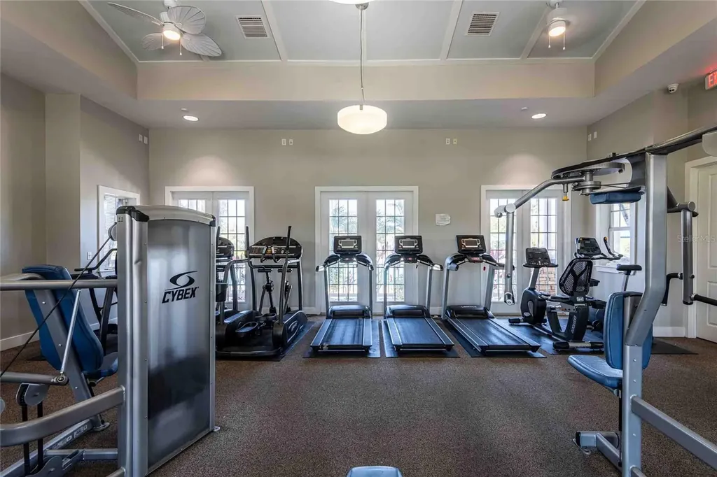 2814 Maple Brook Loop Lutz FL 33558
