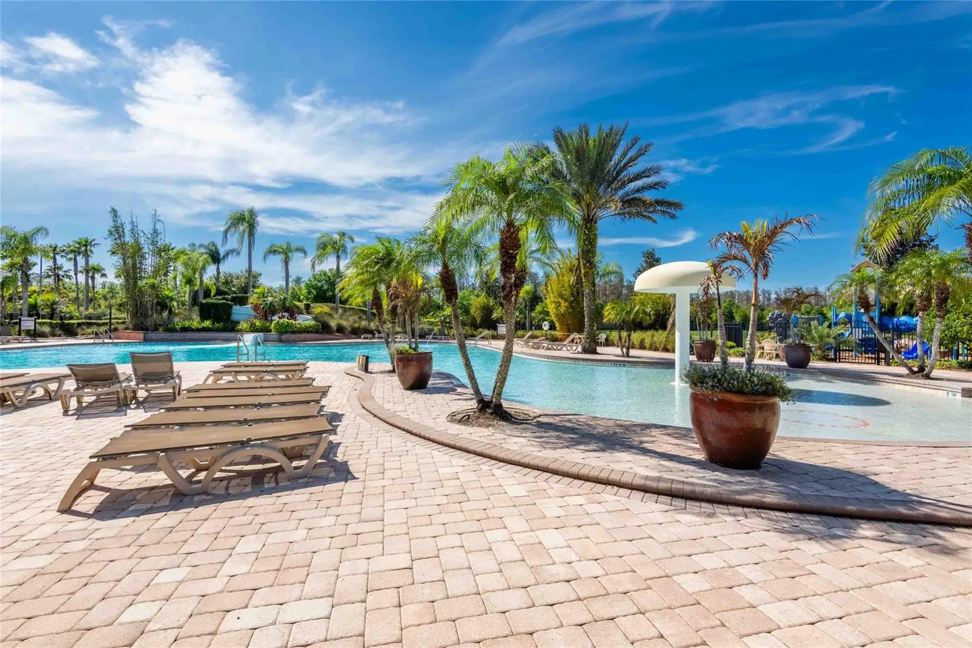 2814 Maple Brook Loop Lutz FL 33558