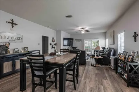 2814 Maple Brook Loop Lutz FL 33558