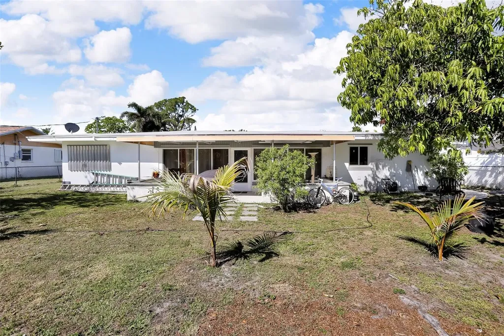 525 Skylark Lane NW Port Charlotte FL 33952