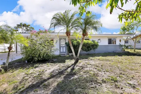 525 Skylark Lane NW Port Charlotte FL 33952