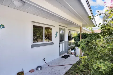 525 Skylark Lane NW Port Charlotte FL 33952