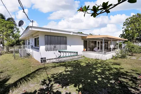 525 Skylark Lane NW Port Charlotte FL 33952