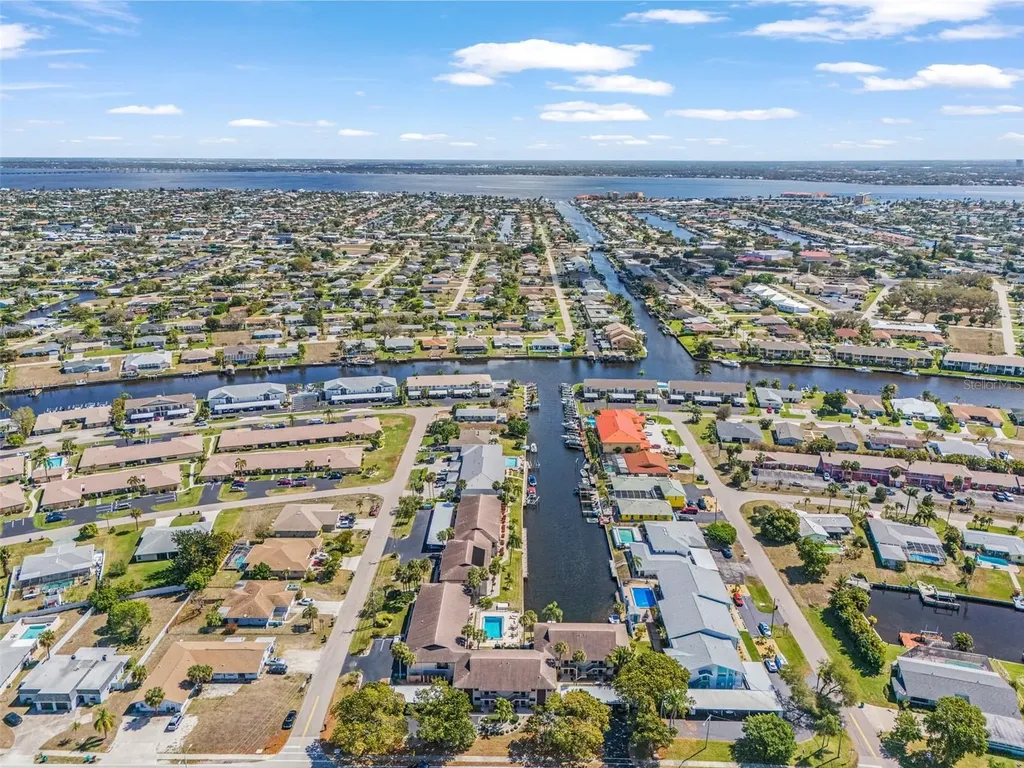 3935 Country Club Boulevard Cape Coral FL 33904