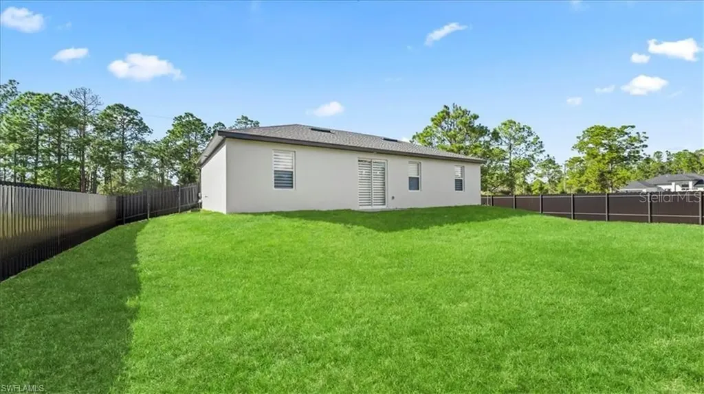 759 Silverstar Avenue S Lehigh Acres FL 33974