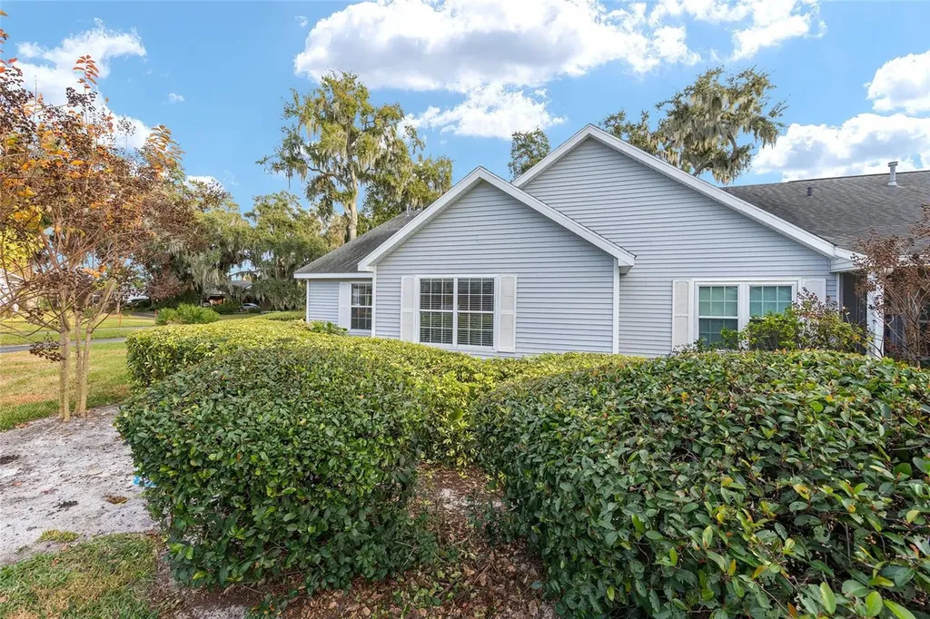 925 Beverly Harbors Drive Leesburg FL 34748