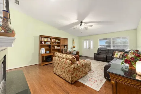 925 Beverly Harbors Drive Leesburg FL 34748